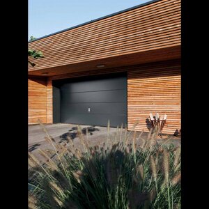 Stracke Deuren en Zonwering image 1