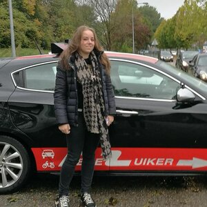 Rijschool Renezuiker image 1