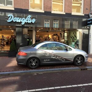 BigLimo by Dita image 1