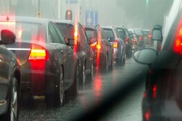 Ruim een uur vertraging op A9 richting Amstelveen na ongeluk