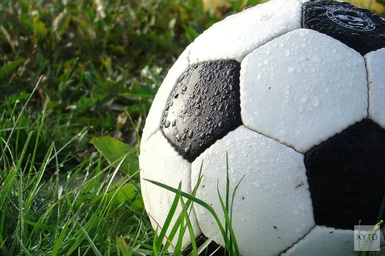 Invallers bezorgen Hollandia T de zege