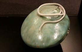 Expositie van keramiek en schilderijen in bieb Tuitjenhorn