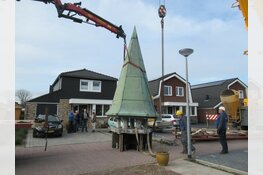 Karakteristieke en beeldbepalende torentje terug geplaatst in &#39;t Veld