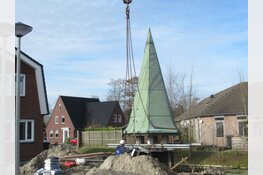 Karakteristieke en beeldbepalende torentje terug geplaatst in 't Veld