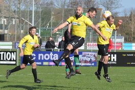 VIOS W speelt gelijk, voetbal even bijzaak bij Kleine Sluis