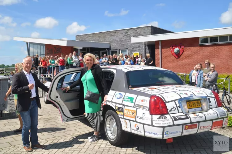 Na 40 jaar handballen afscheid per limo