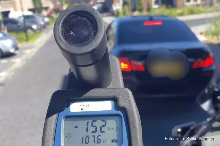 19-jarige bestuurder zonder rijbewijs rijdt 72 km/u te hard &#39;om te oefenen&#39;