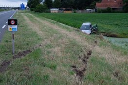Auto in sloot Zijdewind