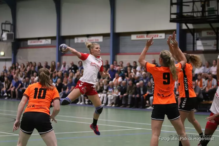 Thuiszege voor Juro Unirek/VZV