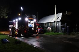Veel rookontwikkeling bij brand in loods in Schagen