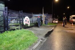 Veel rookontwikkeling bij brand in loods in Schagen