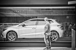 Geld lenen voor het kopen van een auto gebeurt steeds meer