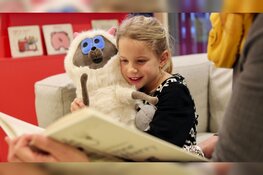 Voorlezen XL in bibliotheek Tuitjenhorn en Schagen