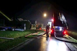 Grote brand in Sint Maartensvlotbrug: vlammenzee in aantal schuren