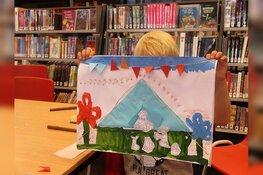 Voorlezen in bibliotheek Julianadorp en School 7
