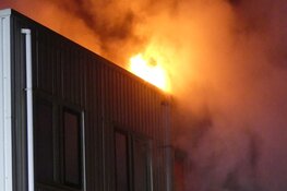 Felle brand in loods Schagen