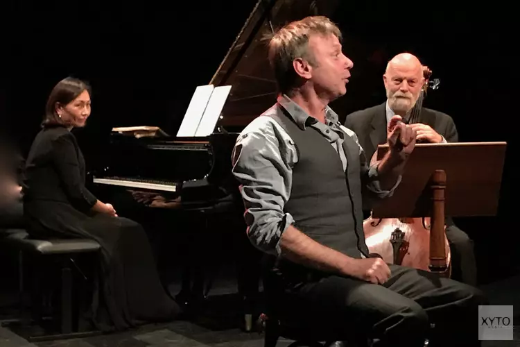 ’Bomans Klinkt’: Een betoverende voorstelling in het Scagon Theater