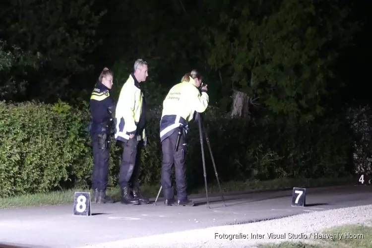 Persoon overleden na aanrijding in Sint Maartensbrug, bestuurder rijdt door