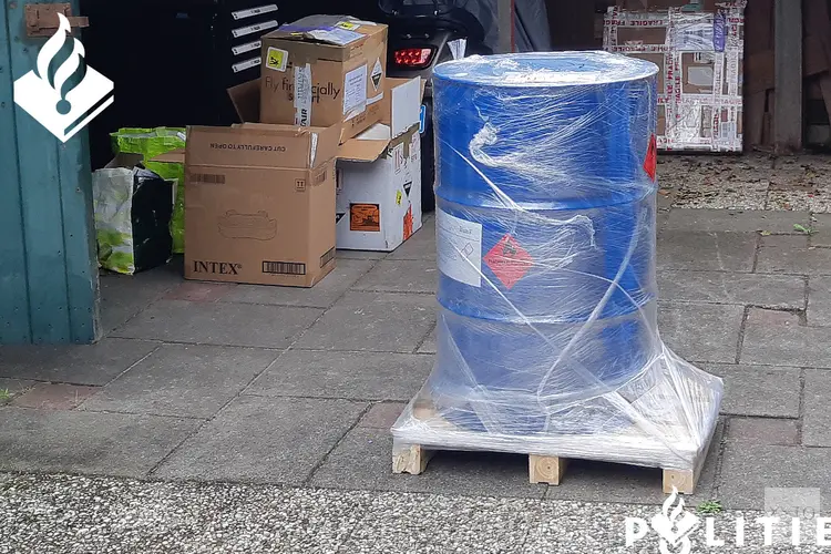 250 liter aceton aangetroffen