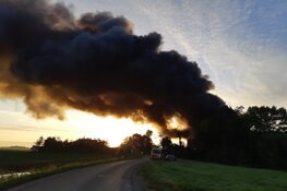 Uitslaande brand bij bedrijf in 't Veld