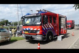 Brandweer rukt uit voor lek schip op het Noord Hollands Kanaal
