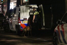 Politie op bouwterrein in Schagen na harde knal