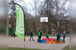 Na school nog even lekker Twisteren en Knotshockeyen