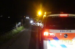 Auto te water in Schagerbrug