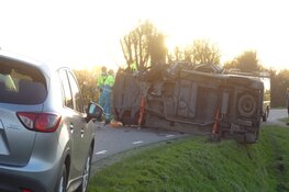 Drie gewonden bij ongeval tussen busje en tractor in Sint Maarten