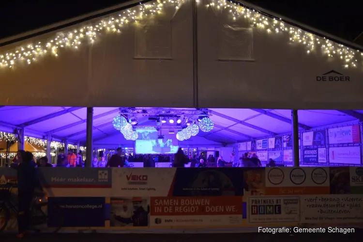 Geen Sinterklaasintocht, kerstmarkt en Schagen On Ice