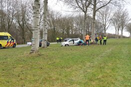 Vrouw zwaargewond na ongeval op de N245 bij Dirkshorn