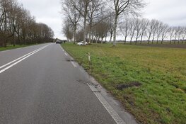 Vrouw zwaargewond na ongeval op de N245 bij Dirkshorn