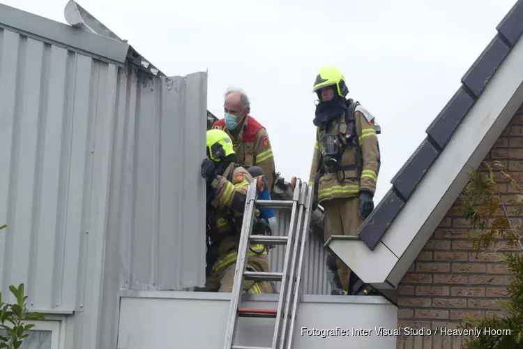 Brand in muur van bedrijfspand in Schagen