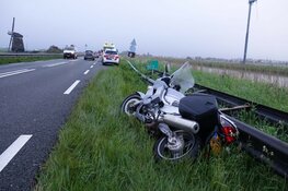 Inhaalactie motorrijder gaat fout op N9