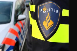 Bromfietser door wielrenner van talud afgeduwd in Warmenhuizen