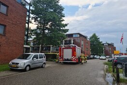 Brandweereenheid helpt bij wateroverlast in Schagen