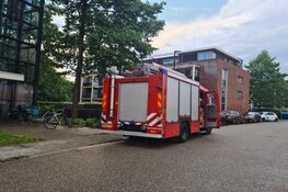 Brandweereenheid helpt bij wateroverlast in Schagen