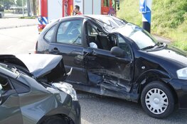 Twee auto&#39;s botsen in Nieuwe Niedorp