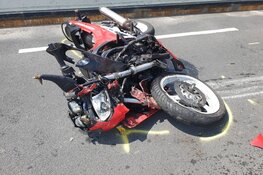 Motorrijder zwaargewond in 't Zand, politie onderzoekt