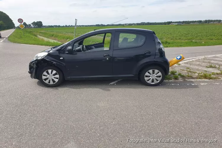 Veel blikschade na ongeval in Warmenhuizen