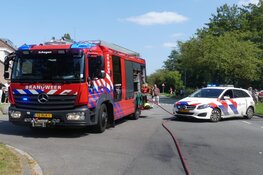 Auto in brand in Schagen: bestuurder licht gewond
