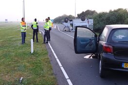 Frontale aanrijding N9 bij Sint Maartensvlotbrug zorgt voor ravage