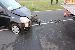 Frontale aanrijding N9 bij Sint Maartensvlotbrug zorgt voor ravage