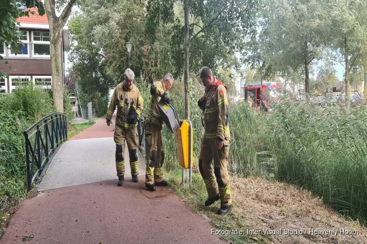 Prullenbak langs de weg in Schagen vat vlam