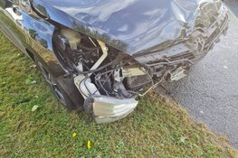 Veel schade bij ongeval door voorrangsfout in Kolhorn