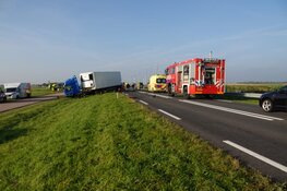 Vrachtwagen en auto&#39;s betrokken bij ernstig ongeval N9