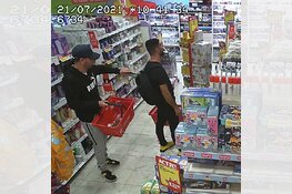 Gezocht: Wie herkent deze winkeldieven?