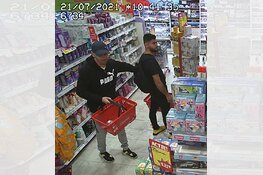 Gezocht: Wie herkent deze winkeldieven?