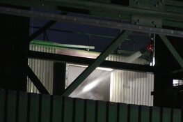 Brand bij asfaltmolen aan Langeloop in Schagen