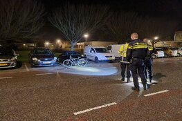 Fietser aangereden door wegpiraat; automobilist vlucht